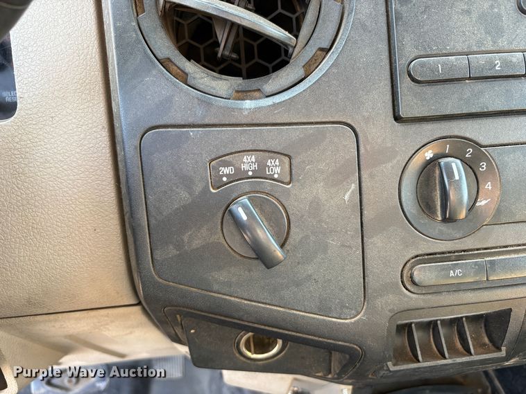 image for item EC8210 2008 Ford F550 flatbed truck