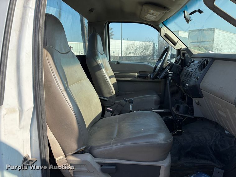 image for item EC8210 2008 Ford F550 flatbed truck