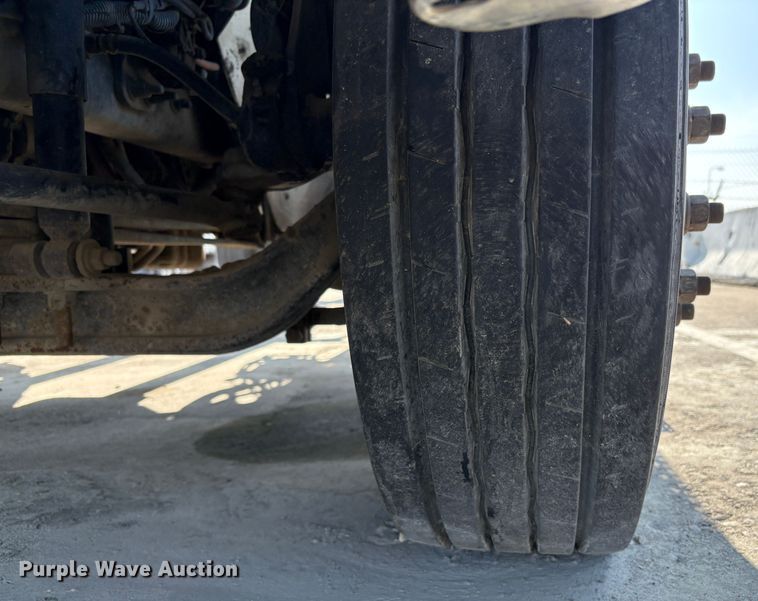 image for item EC8210 2008 Ford F550 flatbed truck