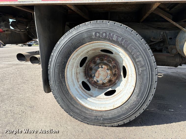 image for item EC8210 2008 Ford F550 flatbed truck