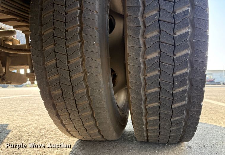 image for item EC8210 2008 Ford F550 flatbed truck