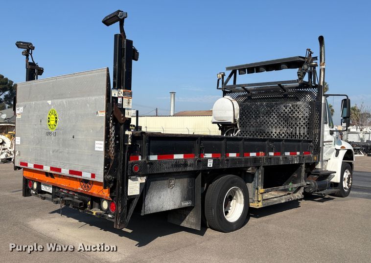 image for item EC8212 2013 International 4300 SBA flatbed truck