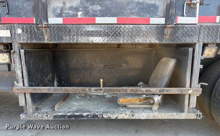 image for item EC8212 2013 International 4300 SBA flatbed truck