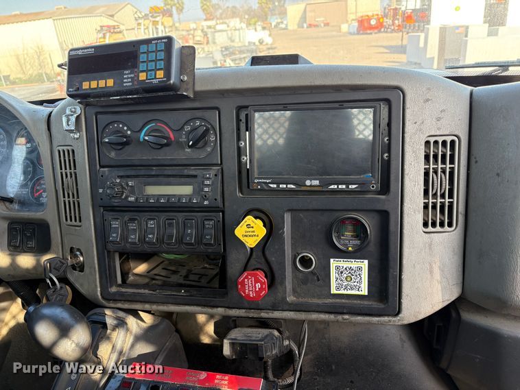 image for item EC8212 2013 International 4300 SBA flatbed truck