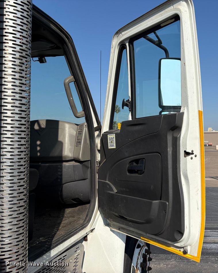 image for item EC8212 2013 International 4300 SBA flatbed truck