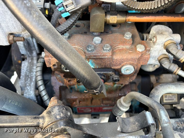 image for item EC8212 2013 International 4300 SBA flatbed truck