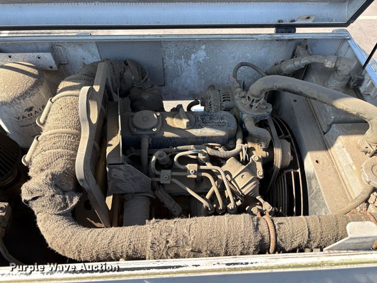 image for item EC8214 2013 Peterbilt 320 flatbed truck