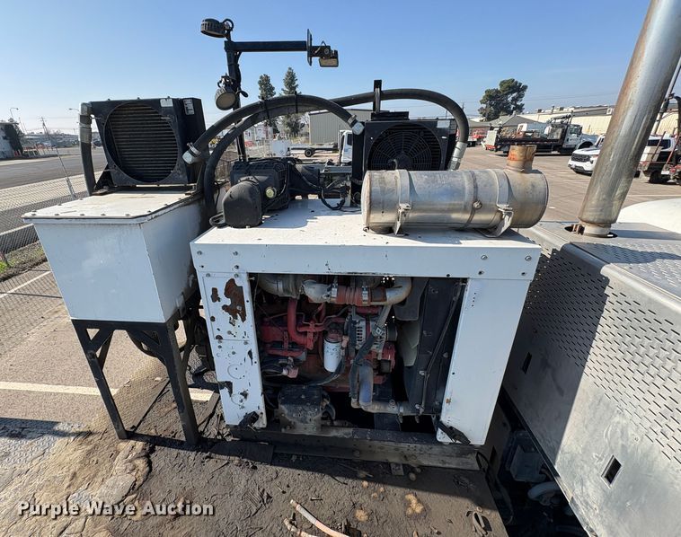 image for item EC8214 2013 Peterbilt 320 flatbed truck