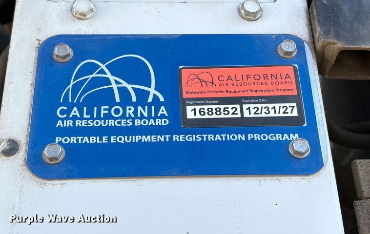 image for item EC8214 2013 Peterbilt 320 flatbed truck