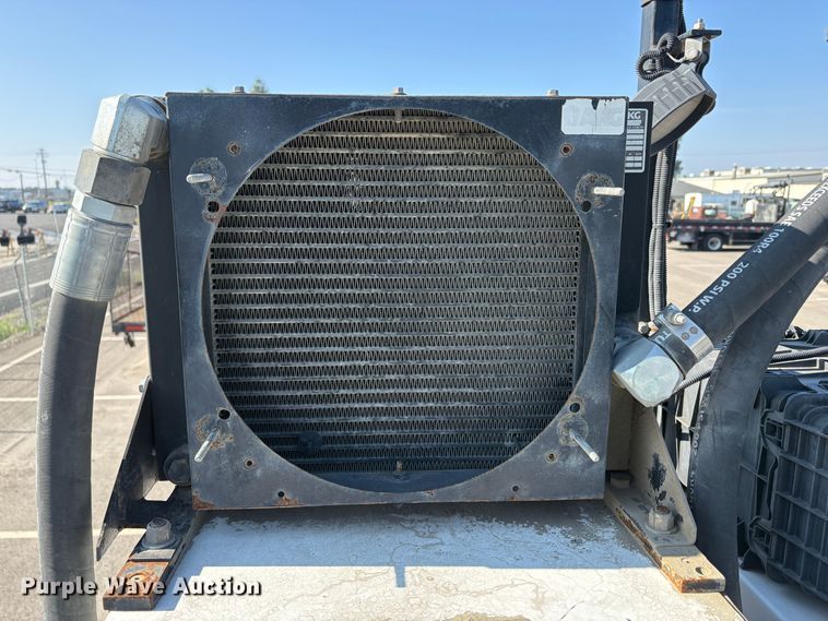 image for item EC8214 2013 Peterbilt 320 flatbed truck