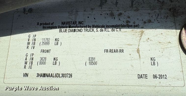 image for item EC8215 2013 International 4300 truck cab and chassis