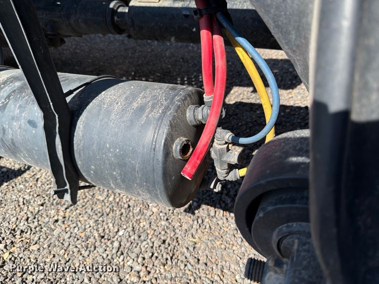 image for item ED5123 2019 Freightliner Cascadia  semi truck