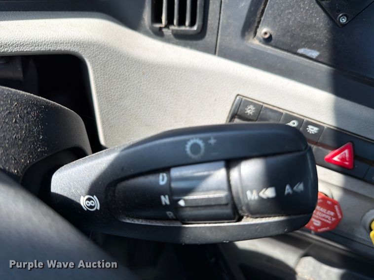 image for item ED5123 2019 Freightliner Cascadia  semi truck