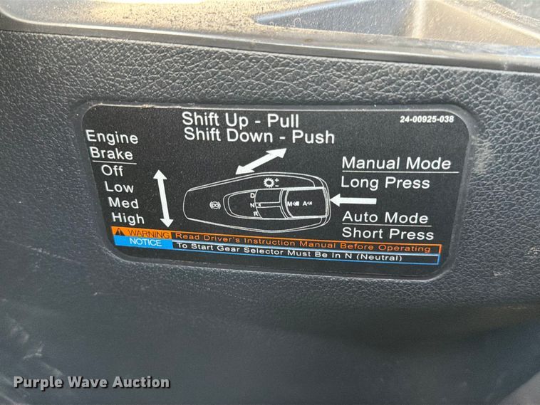 image for item ED5123 2019 Freightliner Cascadia  semi truck