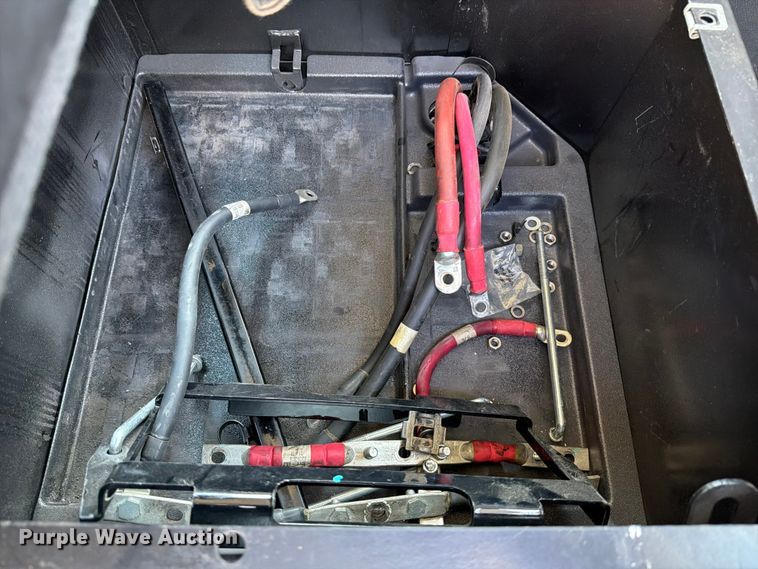 image for item ED5123 2019 Freightliner Cascadia  semi truck