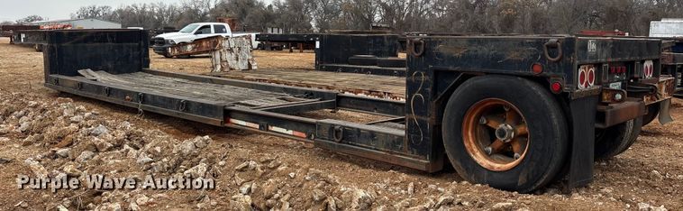 image for item EE0094 1976 Great Dane 5717GE extendable double drop deck equipment trailer