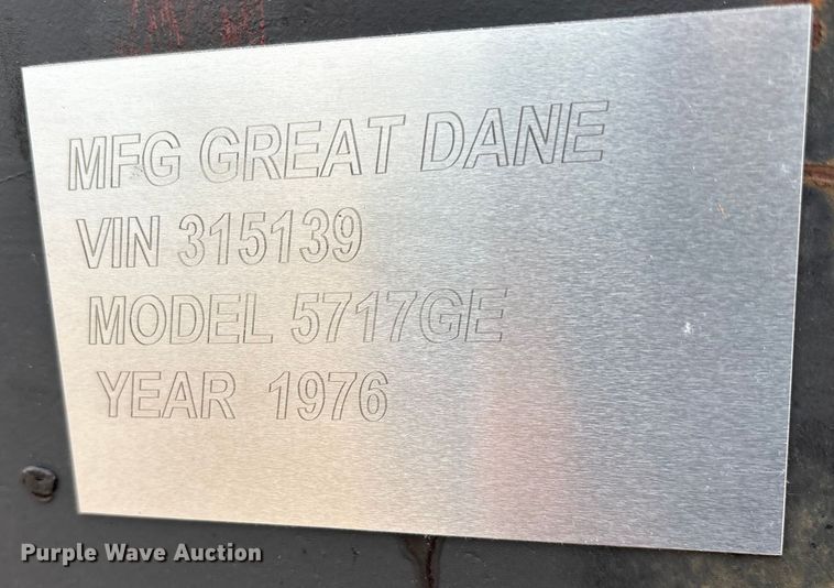 image for item EE0094 1976 Great Dane 5717GE extendable double drop deck equipment trailer