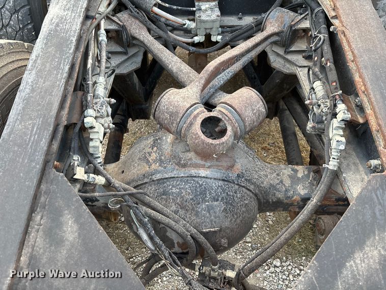 image for item EE1385 2000 Kenworth semi truck