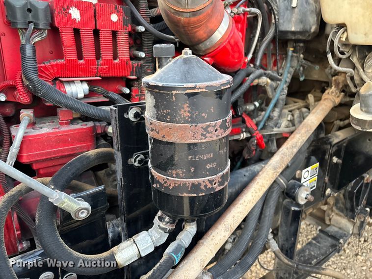 image for item EE1385 2000 Kenworth semi truck