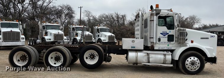 image for item EE1386 2006 Kenworth T800 