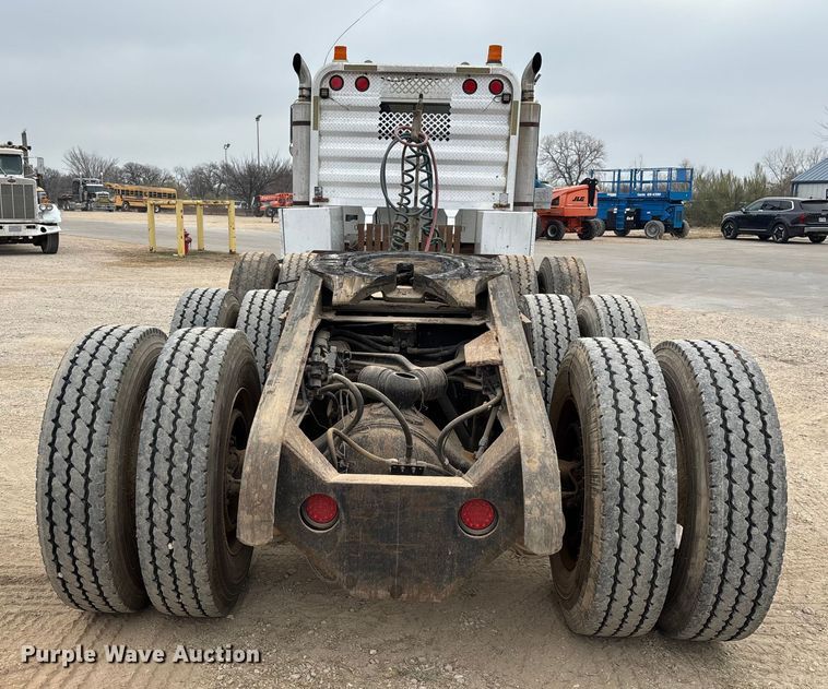 image for item EE1386 2006 Kenworth T800 