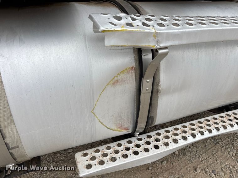 image for item EE1386 2006 Kenworth T800 