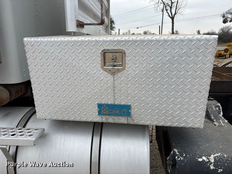 image for item EE1386 2006 Kenworth T800 