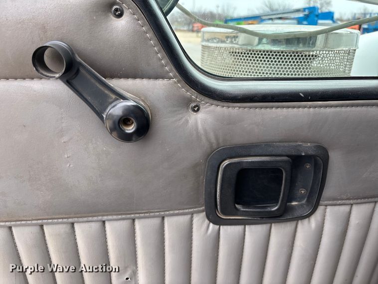 image for item EE1386 2006 Kenworth T800 