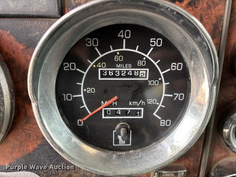 image for item EE1386 2006 Kenworth T800 