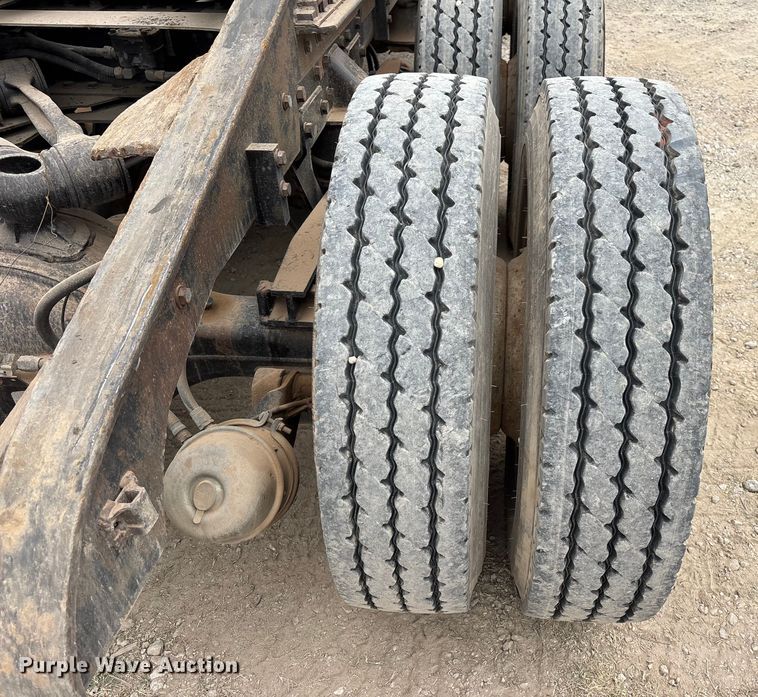 image for item EE1386 2006 Kenworth T800 