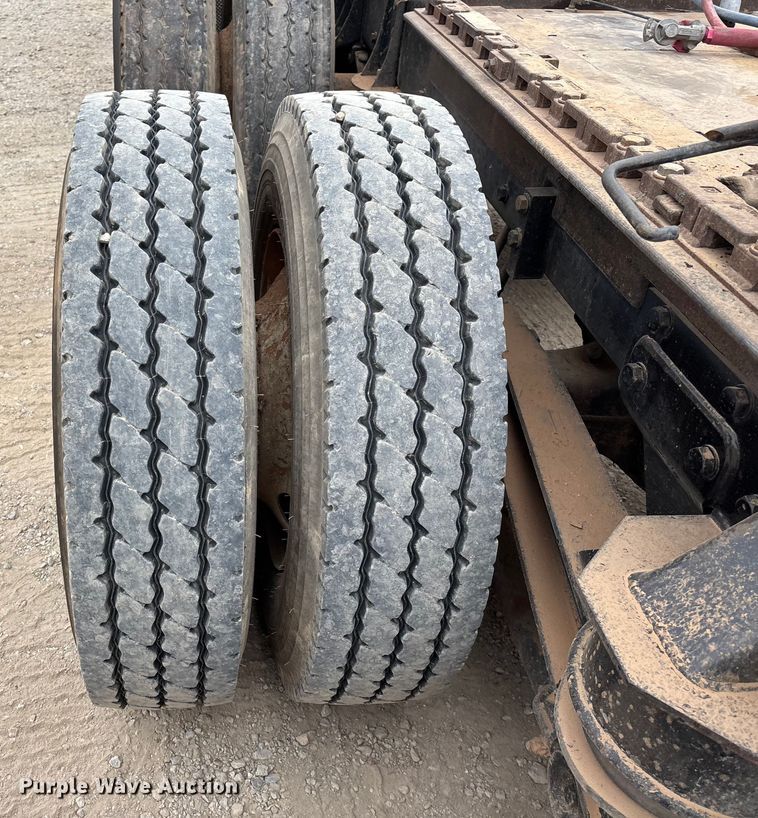 image for item EE1386 2006 Kenworth T800 