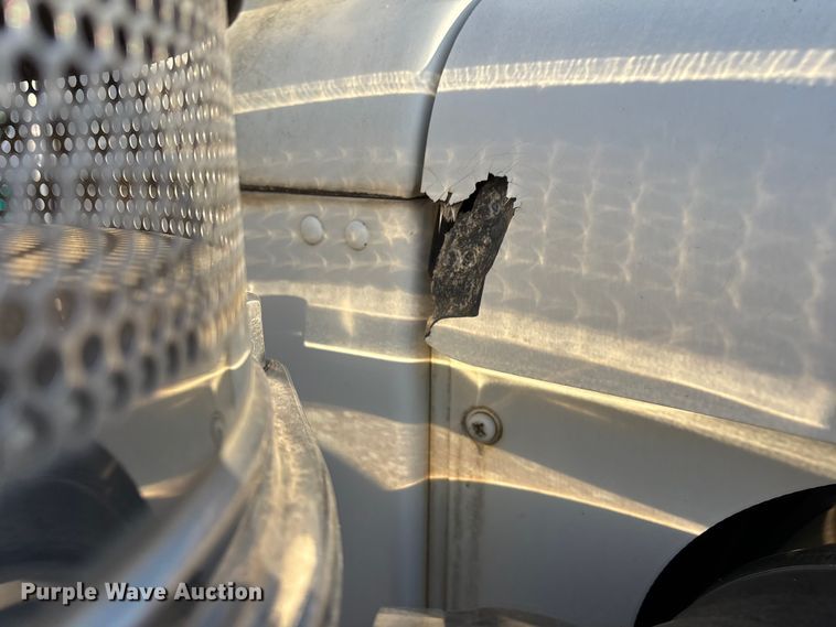 image for item EE1387 2006 Kenworth T800 semi truck