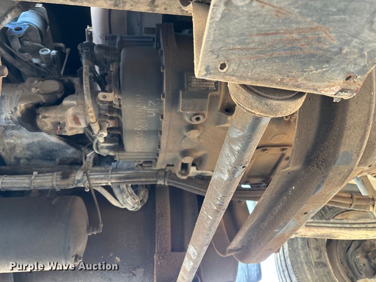 image for item EE1387 2006 Kenworth T800 semi truck