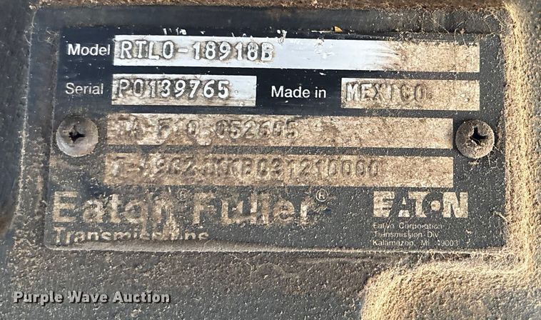 image for item EE1387 2006 Kenworth T800 semi truck