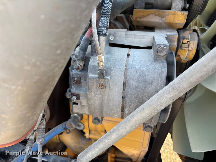 image for item EE1387 2006 Kenworth T800 semi truck