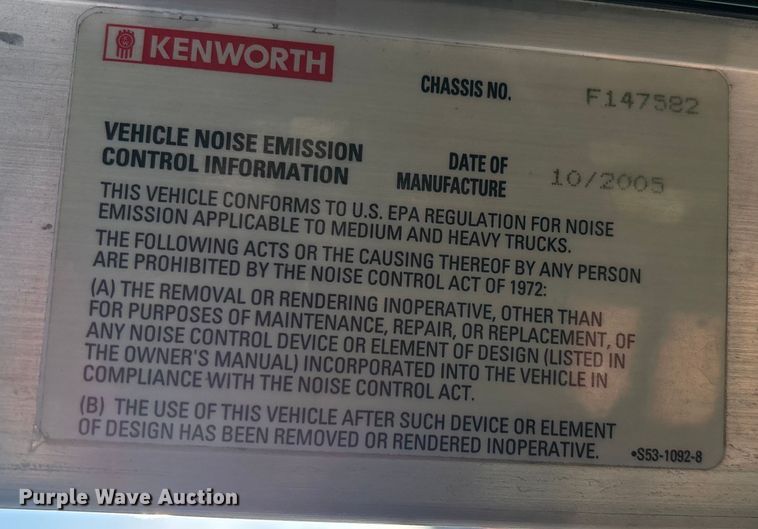 image for item EE1387 2006 Kenworth T800 semi truck