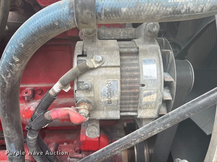 image for item EE1390 2014 Kenworth T800 semi truck