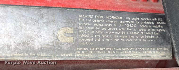 image for item EE1390 2014 Kenworth T800 semi truck