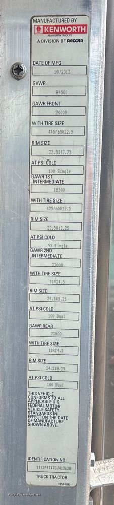 image for item EE1390 2014 Kenworth T800 semi truck
