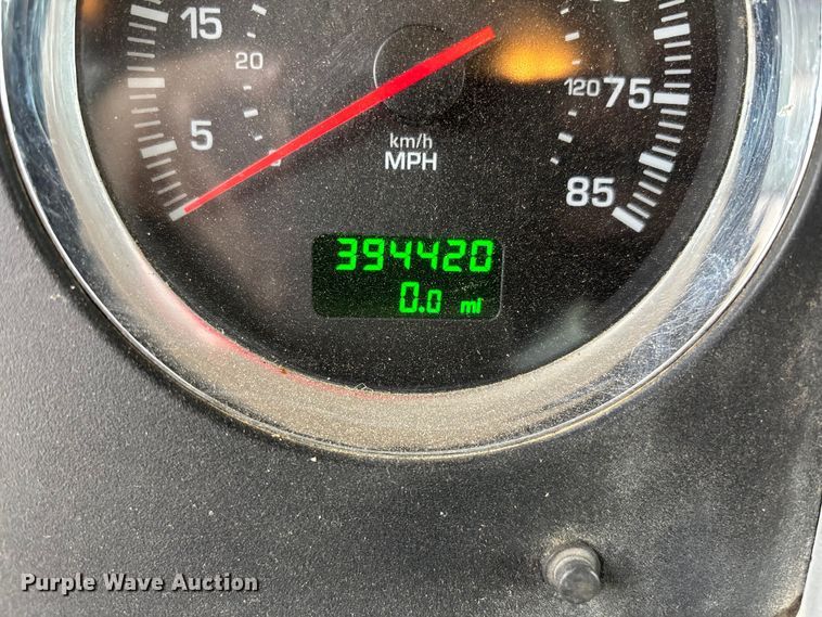 image for item EE1391 2015 Kenworth T800 semi truck