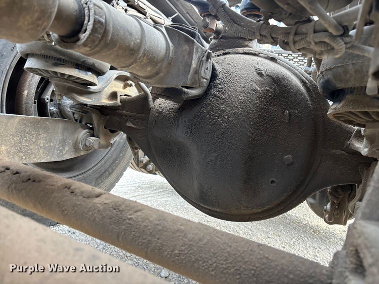 image for item EE1392 2014 Kenworth W900 semi truck