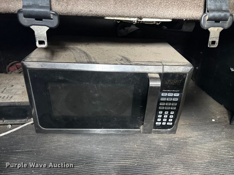 image for item EE1392 2014 Kenworth W900 semi truck