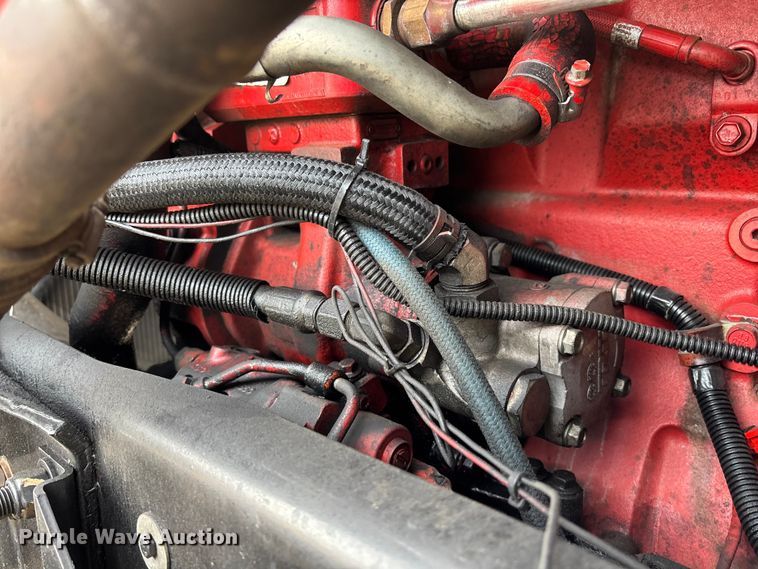 image for item EE1392 2014 Kenworth W900 semi truck