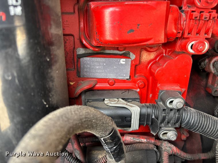 image for item EE1392 2014 Kenworth W900 semi truck