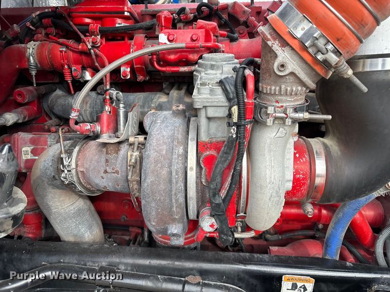 image for item EE1392 2014 Kenworth W900 semi truck