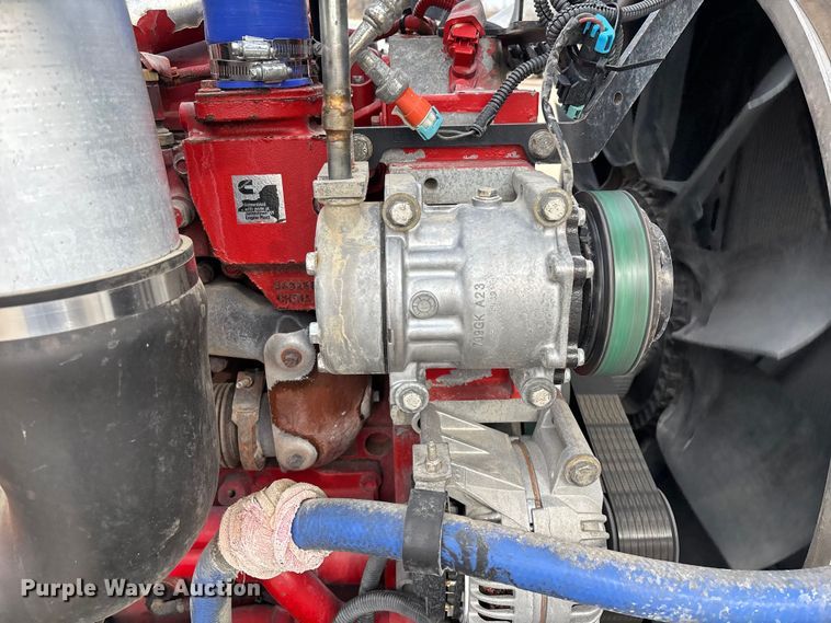 image for item EE1392 2014 Kenworth W900 semi truck