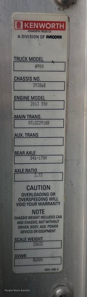 image for item EE1392 2014 Kenworth W900 semi truck