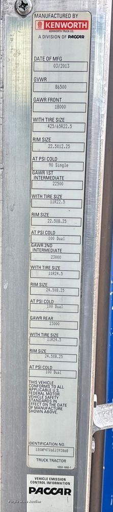 image for item EE1392 2014 Kenworth W900 semi truck