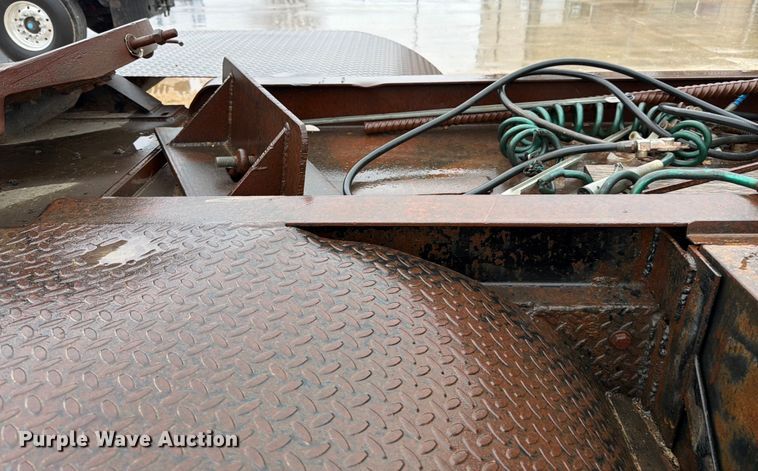 image for item EE1393 1982 Peterbilt 359 winch truck