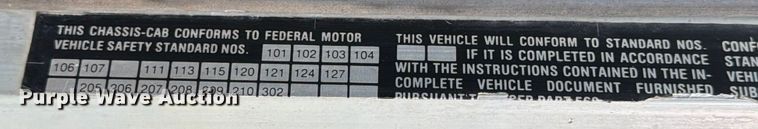 image for item EE1393 1982 Peterbilt 359 winch truck